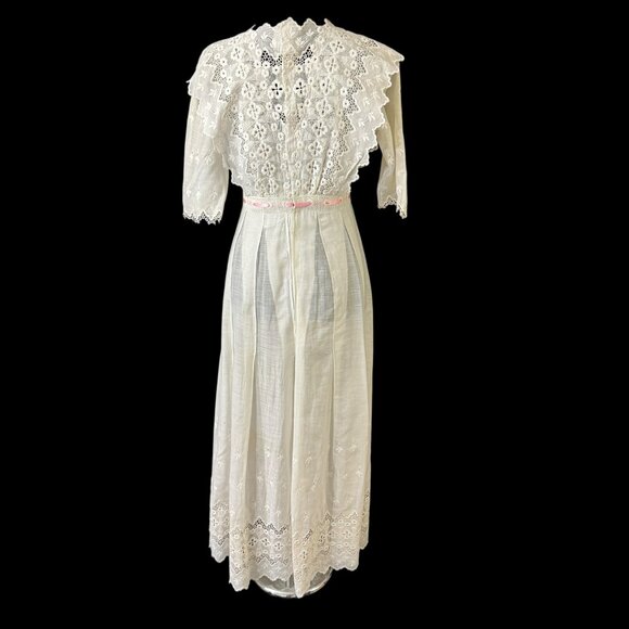 Edwardian White Cotton Voile or Lawn Summer Tea Dress Eyelet Lace Antique 1900s - Picture 10 of 14
